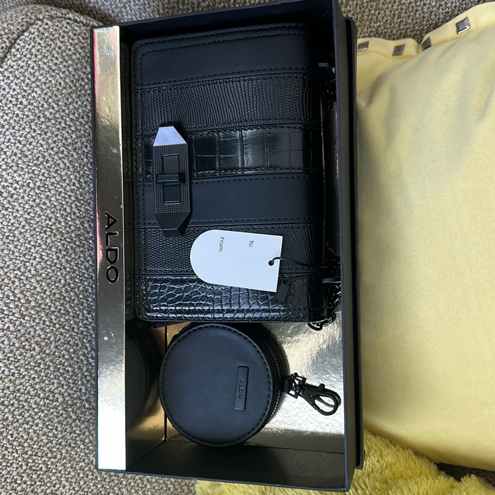 NWT ALDO CLUTCH w/ COIN PURSE